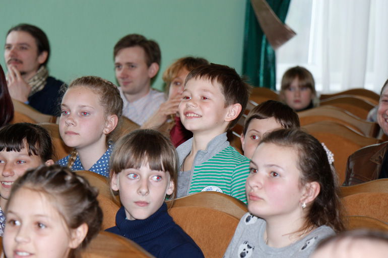 Dokumental'nyj-film-interesen-i-detjam