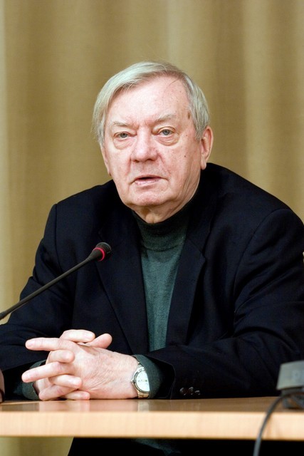 77f4b5f66828358889abba3a57b64e25