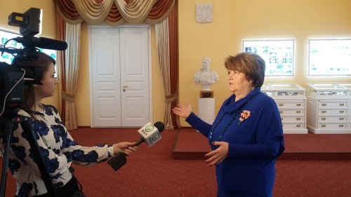 ФОТО 1 президент фестиваля Наталья Уложенко