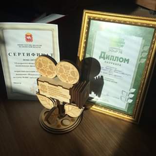 43537937_1953097218082336_997222506265837568_n